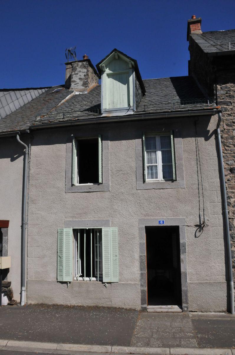 Maison à vendre à ALLANCHE (15160) – MB/1834